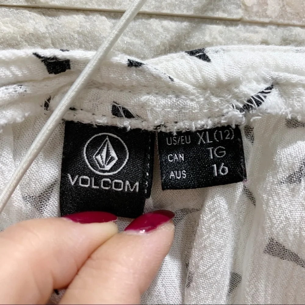 Volcom Junior Strappy Low-Back Tank Size XL